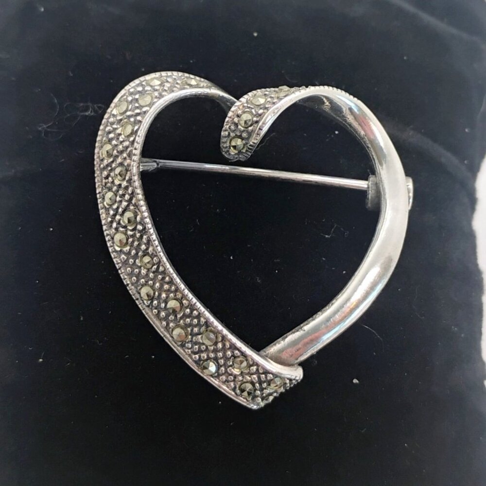 Vintage 925 Sterling Silver & Marcasite Open Heart Brooch Pin
